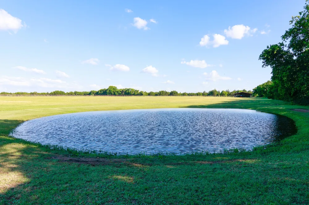 1328 Bear Creek Road Cedar Hill, TX 75104