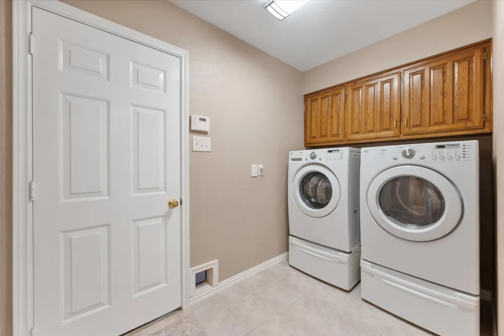 1328 Bear Creek Road Cedar Hill, TX 75104