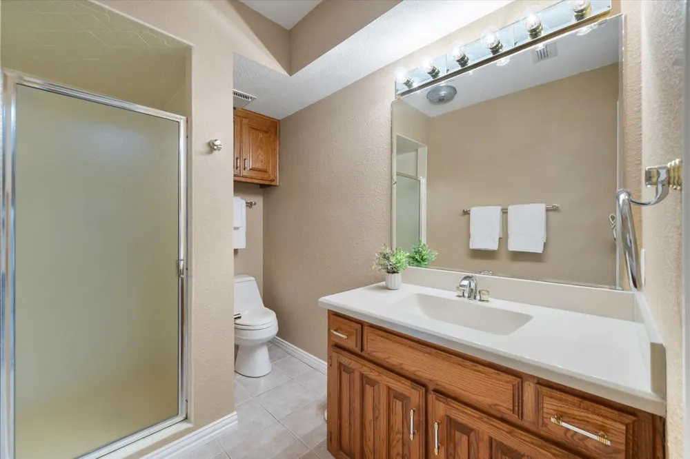 1328 Bear Creek Road Cedar Hill, TX 75104