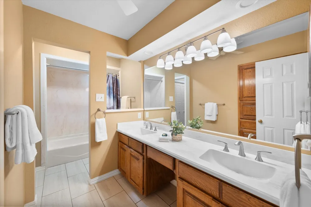 1328 Bear Creek Road Cedar Hill, TX 75104