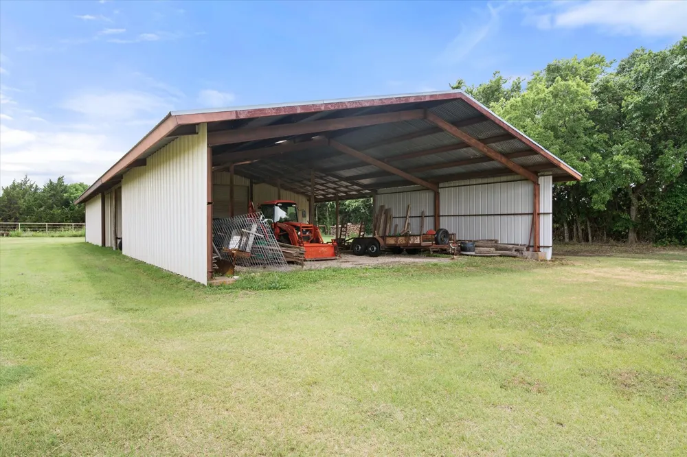 1328 Bear Creek Road Cedar Hill, TX 75104