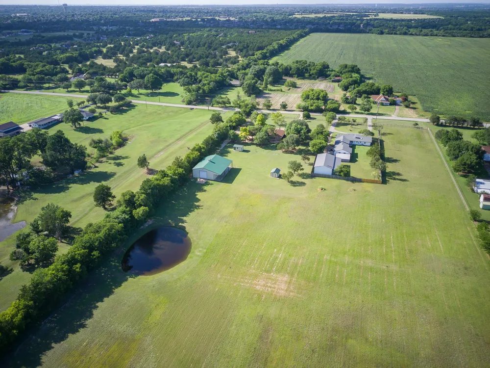 1328 Bear Creek Road Cedar Hill, TX 75104
