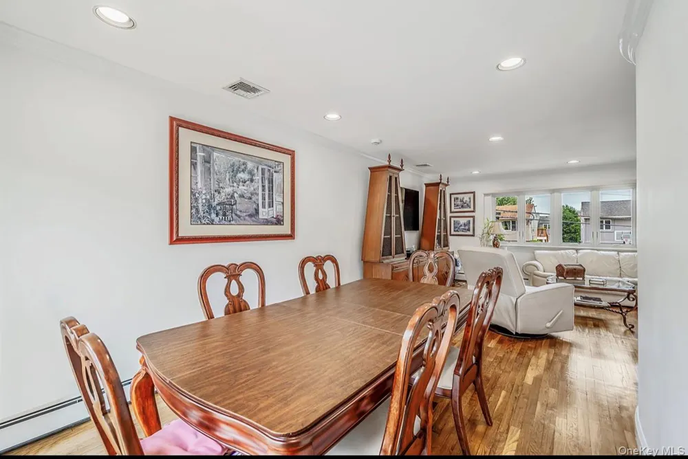 3824 Illona Lane Oceanside, NY 11572