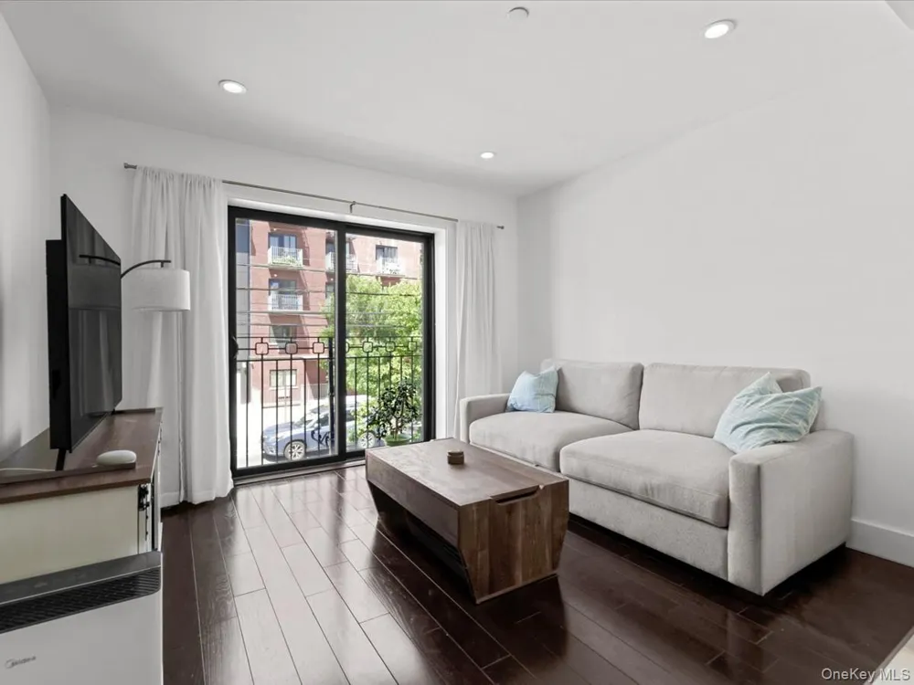 1440 31st Avenue #2F Astoria, NY 11106