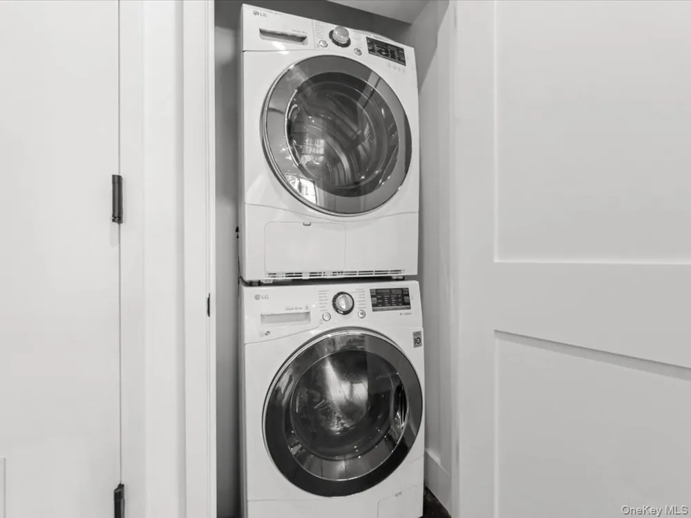 1440 31st Avenue #2F Astoria, NY 11106