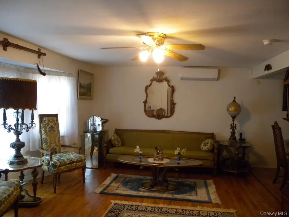 43 Washington Heights Street Selden, NY 11784