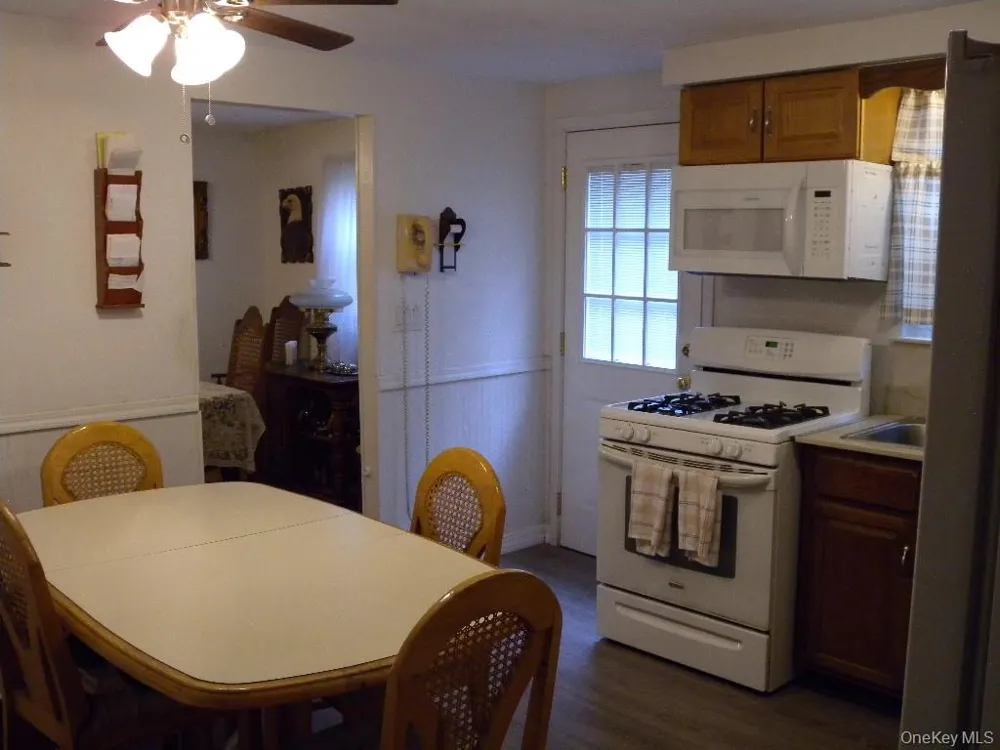 43 Washington Heights Street Selden, NY 11784