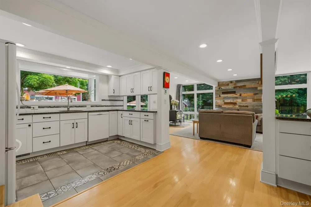 324 Haverstraw Road Suffern, NY 10901