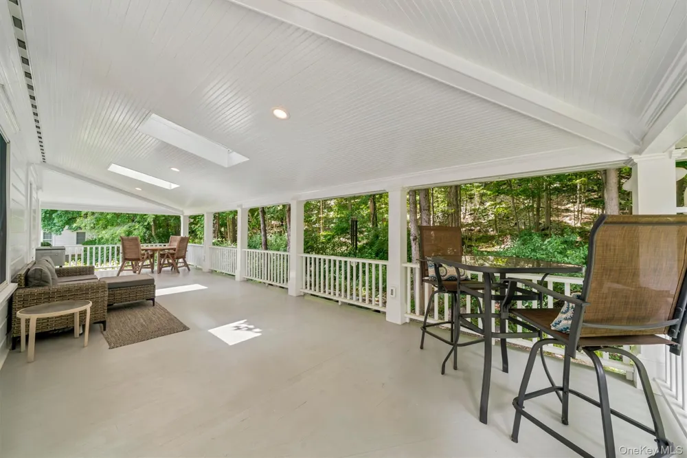 324 Haverstraw Road Suffern, NY 10901