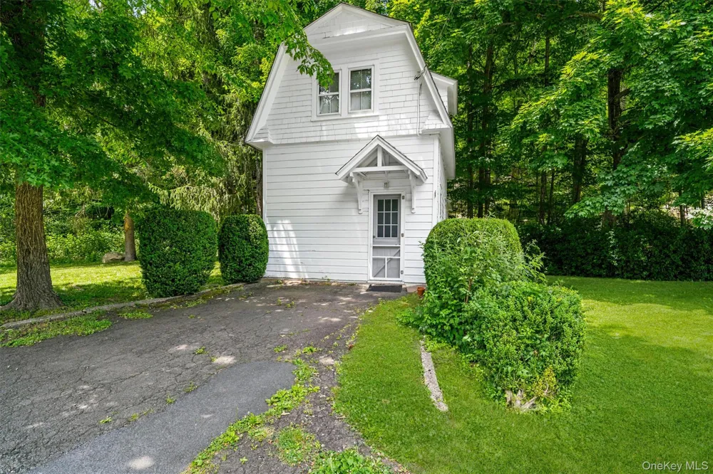 324 Haverstraw Road Suffern, NY 10901