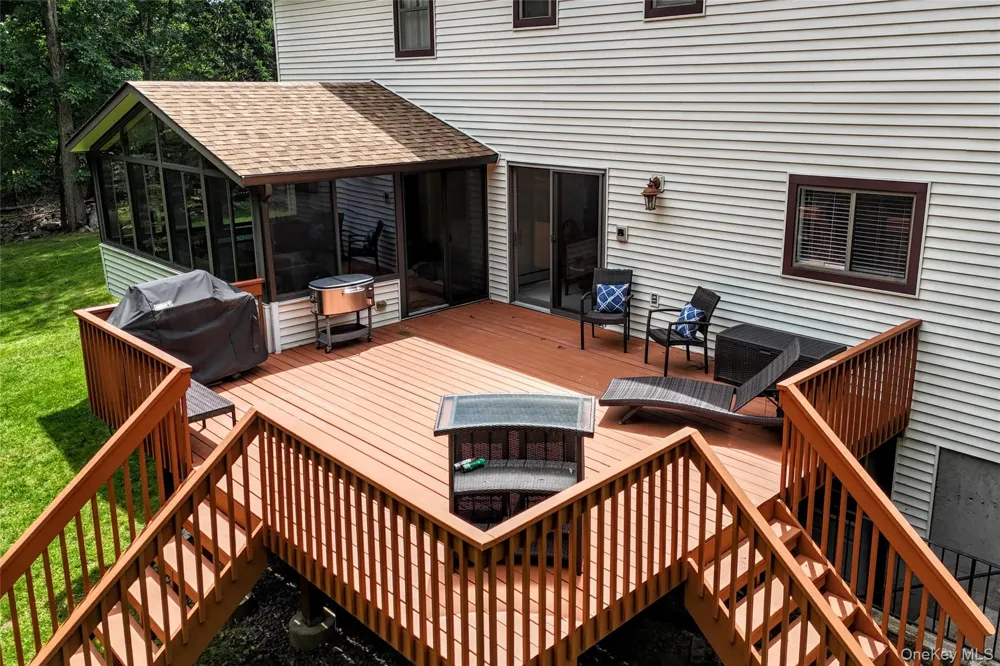 19 Church Road Suffern, NY 10901