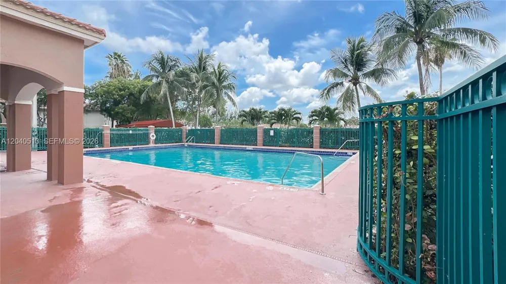 2930 SE 13th Ave #202-52 Homestead, FL 33035