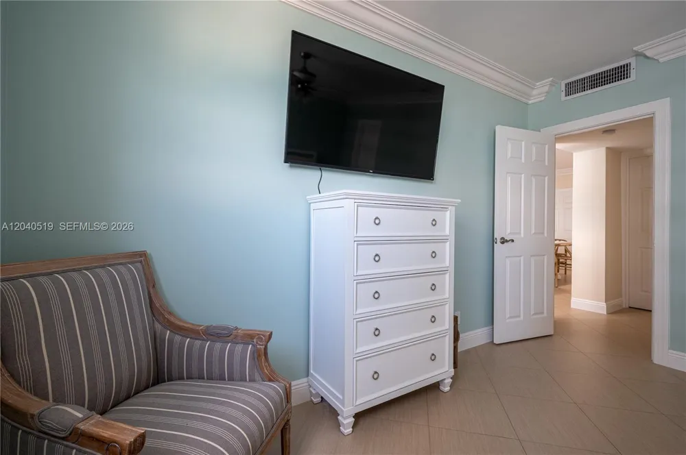 4001 S Ocean Dr #9J Hollywood, FL 33019