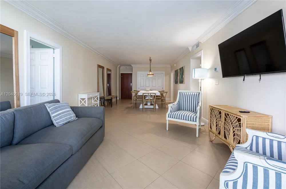4001 S Ocean Dr #9J Hollywood, FL 33019