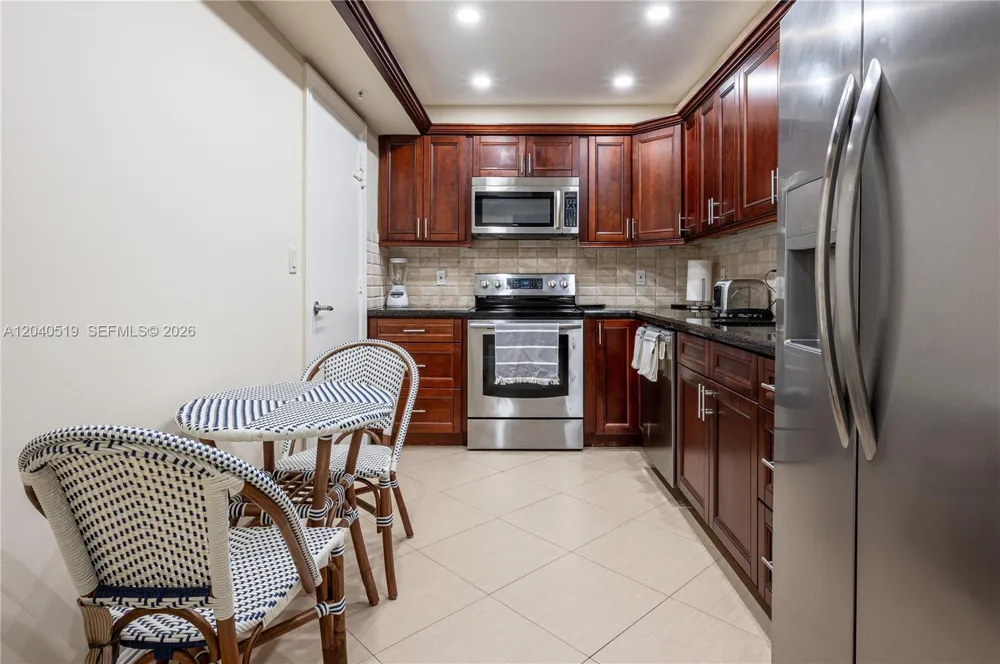 4001 S Ocean Dr #9J Hollywood, FL 33019