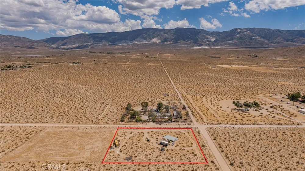 35330 Foothill Rd Lucerne Valley, CA 92356