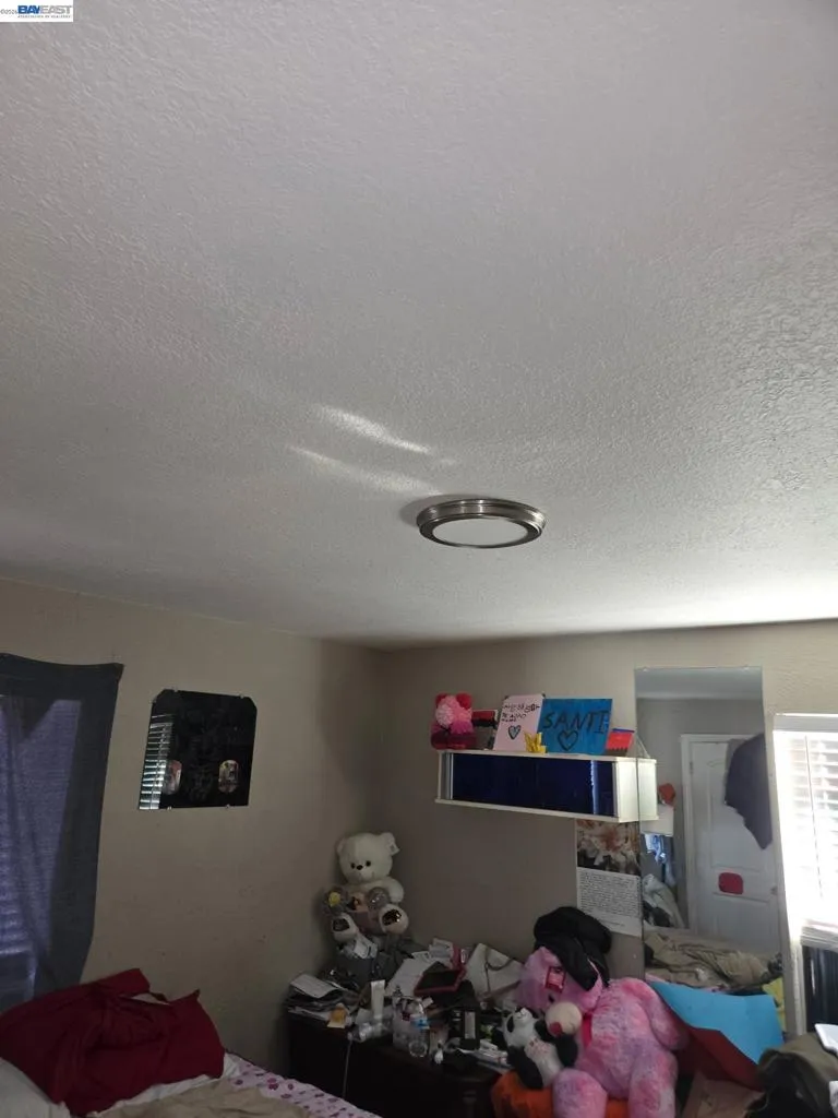 1409 Pennsylvania Richmond, CA 94801