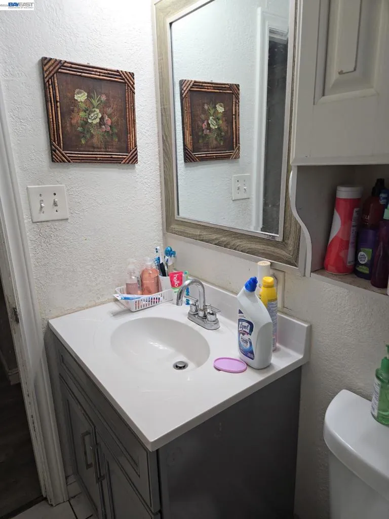 1409 Pennsylvania Richmond, CA 94801