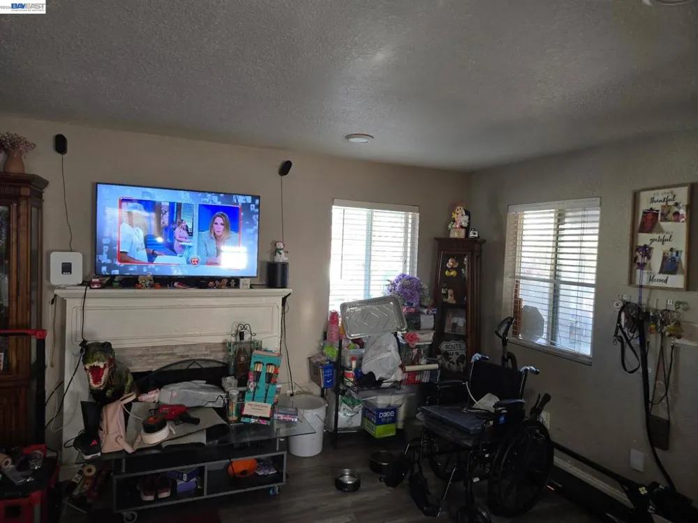 1409 Pennsylvania Richmond, CA 94801