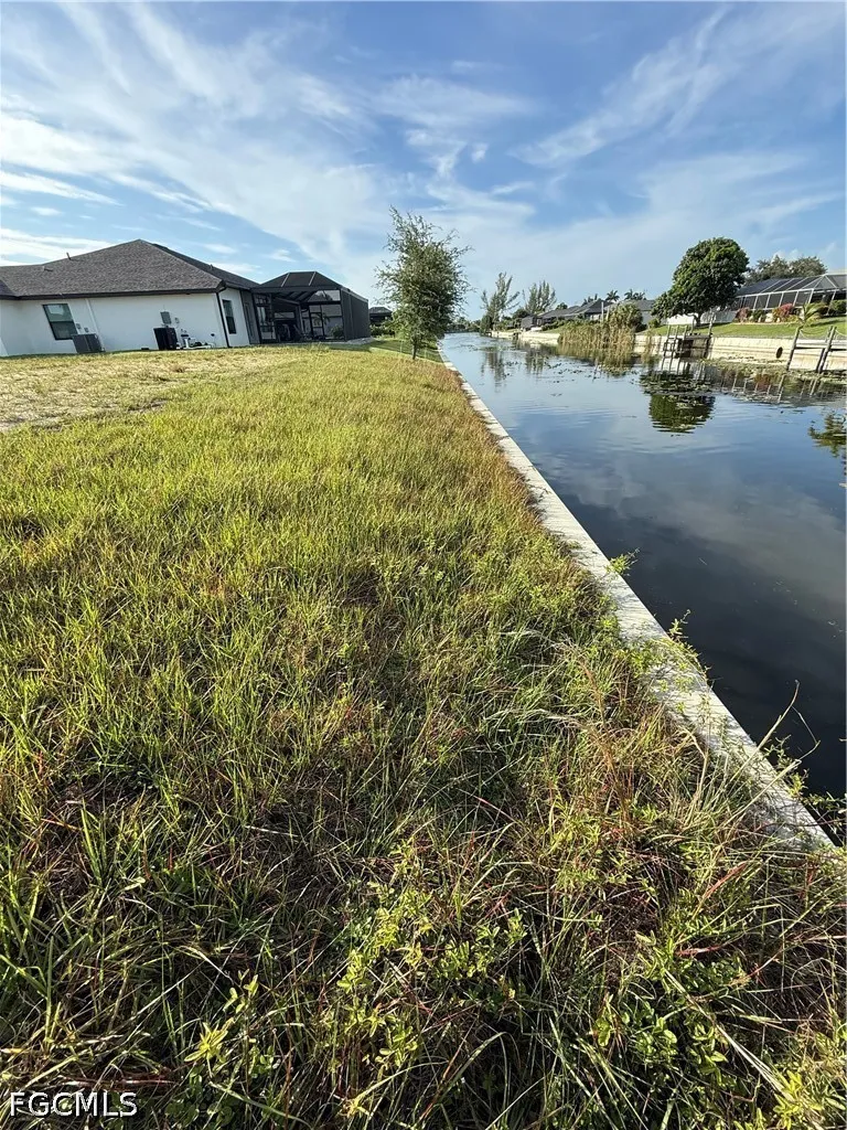 SW 11th Place Cape Coral, FL 33914