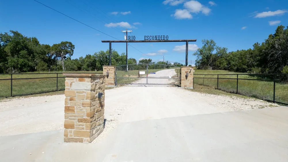 PR 4218 Evant, TX 76525