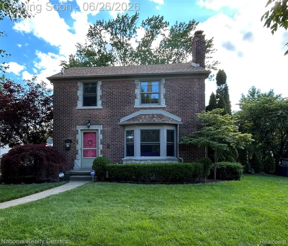 169 McKinley Avenue Grosse Pointe Farms City, MI 48236