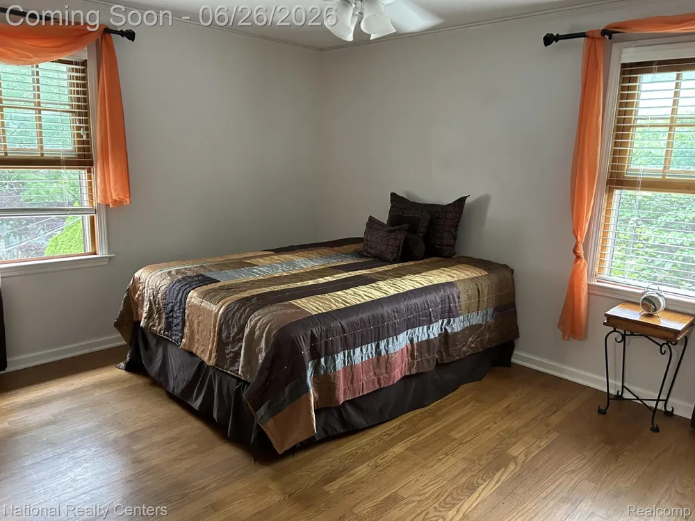 169 McKinley Avenue Grosse Pointe Farms City, MI 48236