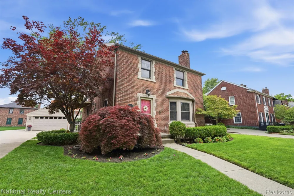 169 McKinley Avenue Grosse Pointe Farms City, MI 48236