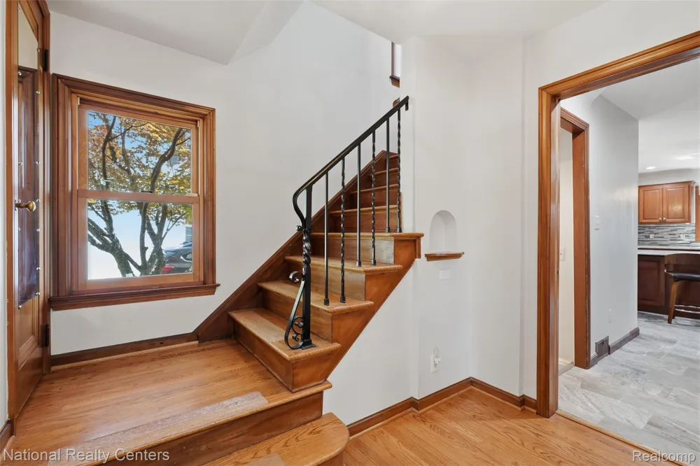 169 McKinley Avenue Grosse Pointe Farms City, MI 48236