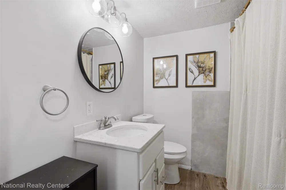 169 McKinley Avenue Grosse Pointe Farms City, MI 48236