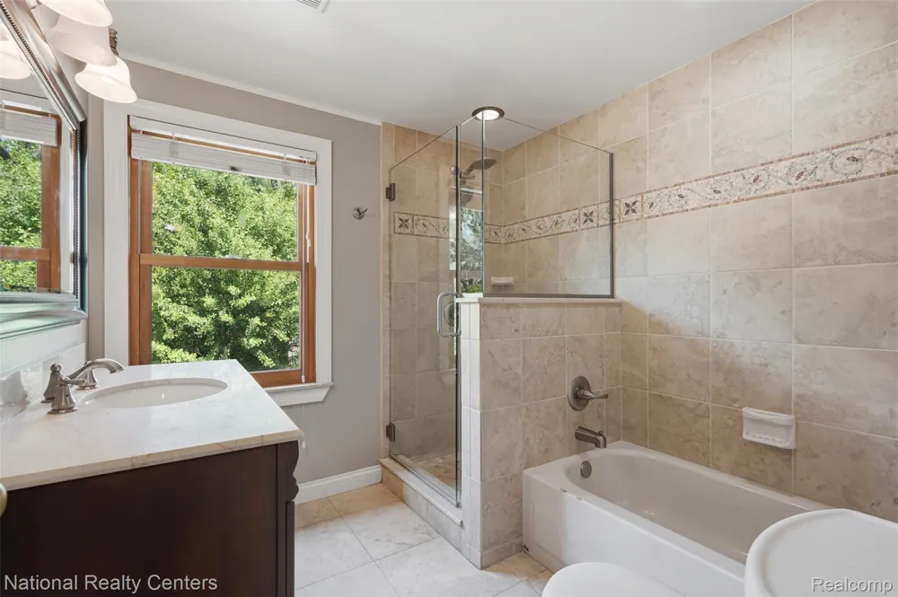 169 McKinley Avenue Grosse Pointe Farms City, MI 48236