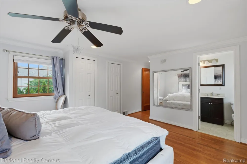 169 McKinley Avenue Grosse Pointe Farms City, MI 48236