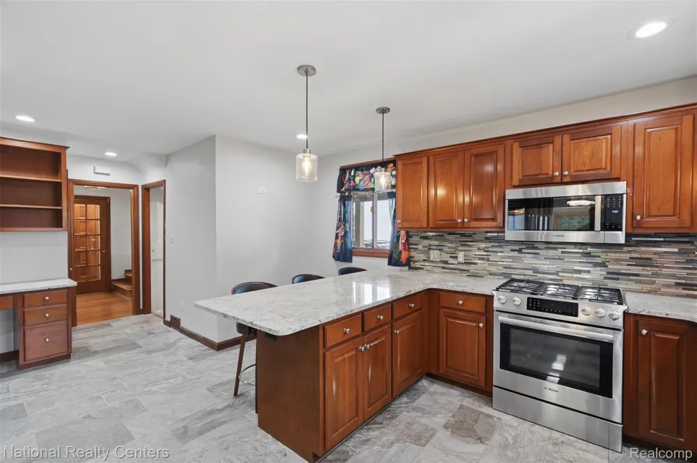 169 McKinley Avenue Grosse Pointe Farms City, MI 48236