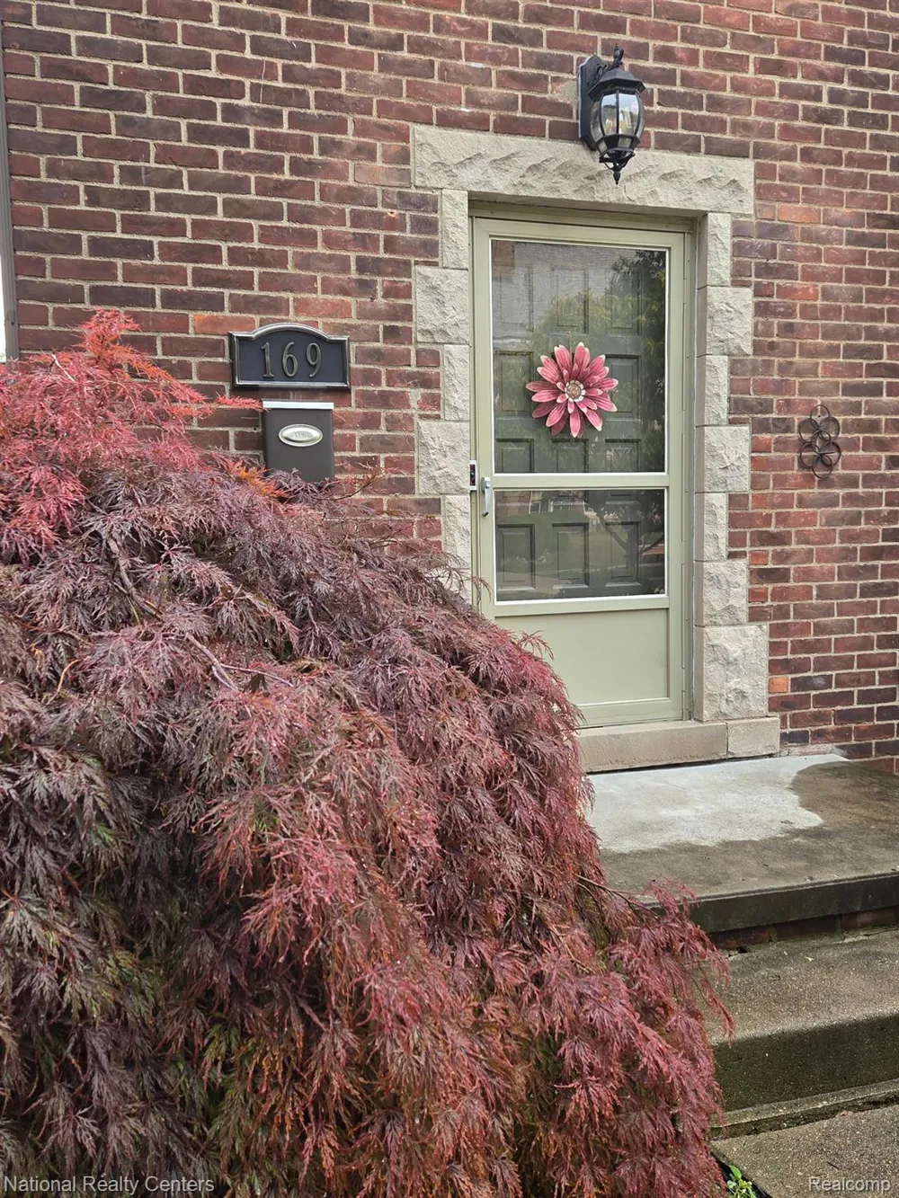 169 McKinley Avenue Grosse Pointe Farms City, MI 48236