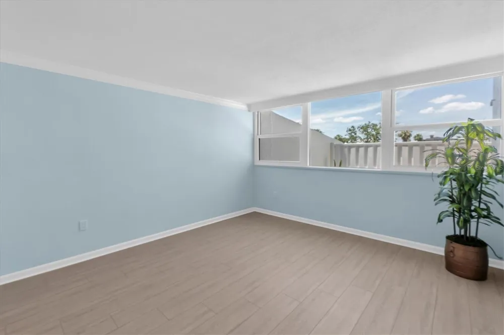 450 TREASURE ISLAND CAUSEWAY #102 Treasure Island, FL 33706