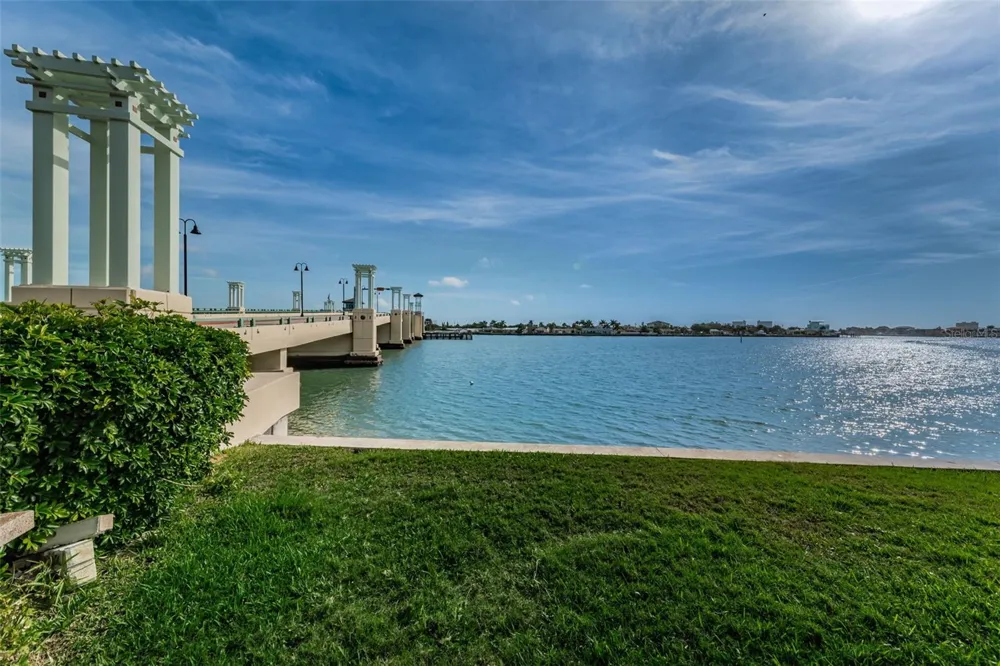 450 TREASURE ISLAND CAUSEWAY #102 Treasure Island, FL 33706