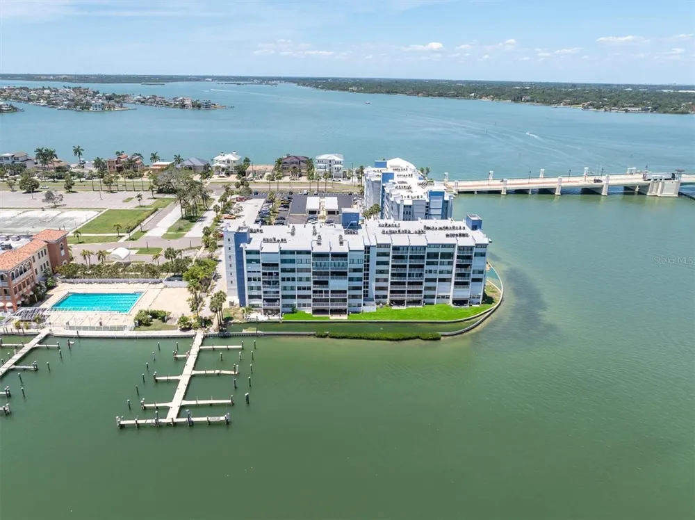 450 TREASURE ISLAND CAUSEWAY #102 Treasure Island, FL 33706