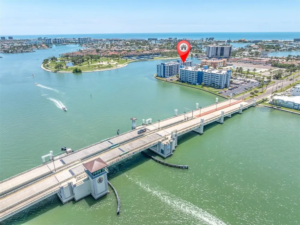 450 TREASURE ISLAND CAUSEWAY #102 Treasure Island, FL 33706