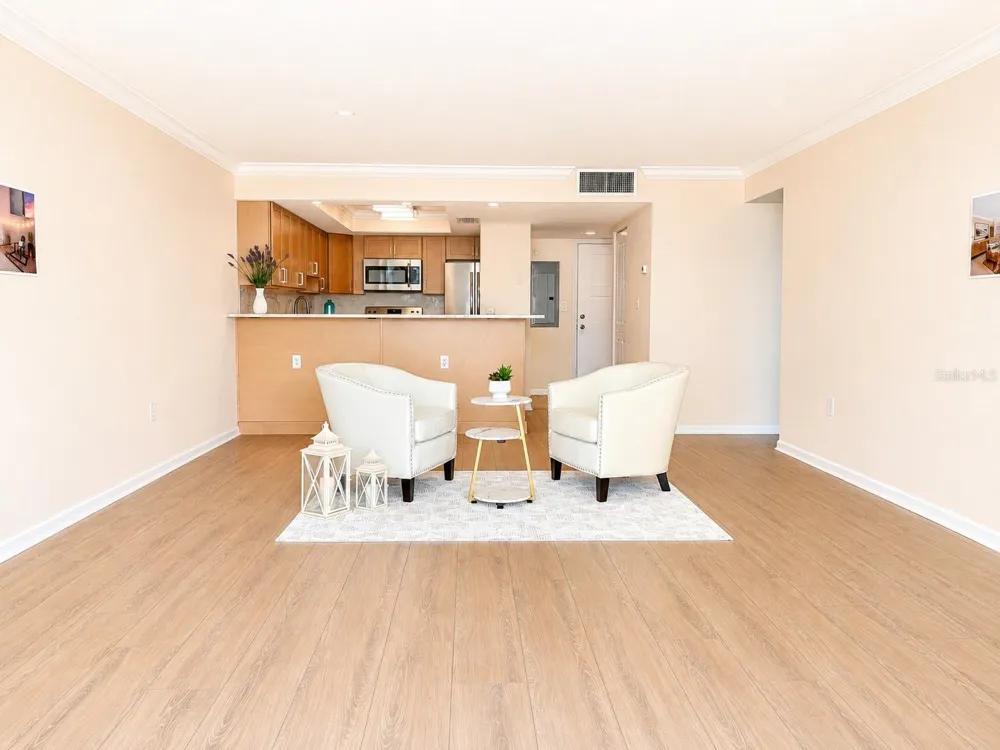 450 TREASURE ISLAND CAUSEWAY #102 Treasure Island, FL 33706