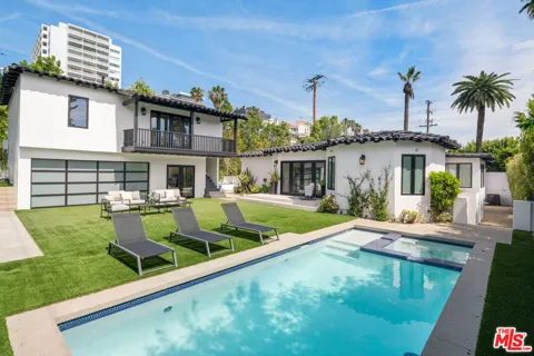 813 Doheny Drive