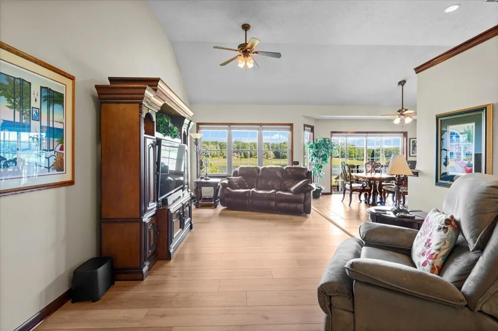 9482 Stonebridge Canadian Lakes, MI 49346