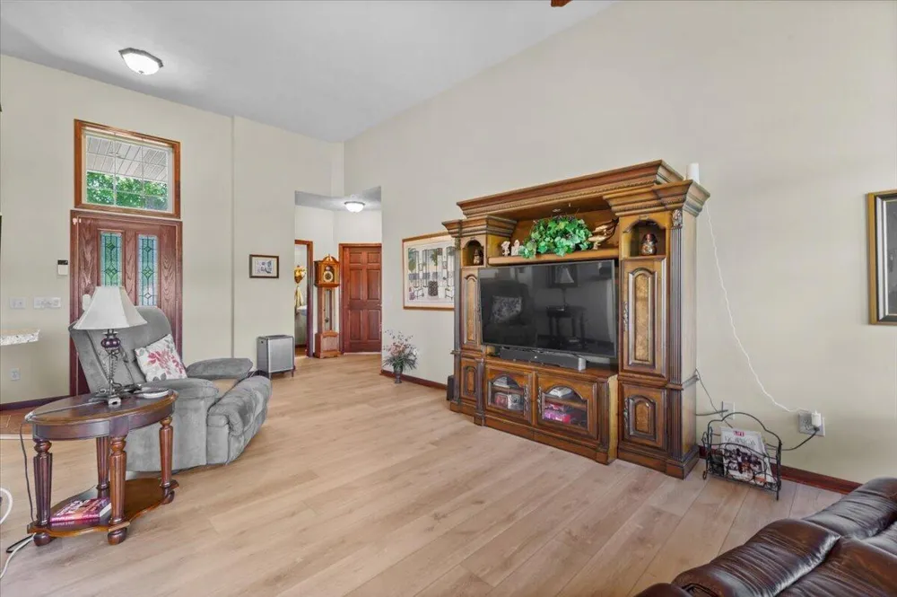 9482 Stonebridge Canadian Lakes, MI 49346