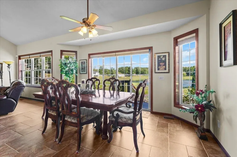 9482 Stonebridge Canadian Lakes, MI 49346