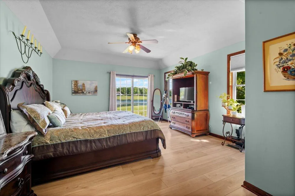 9482 Stonebridge Canadian Lakes, MI 49346