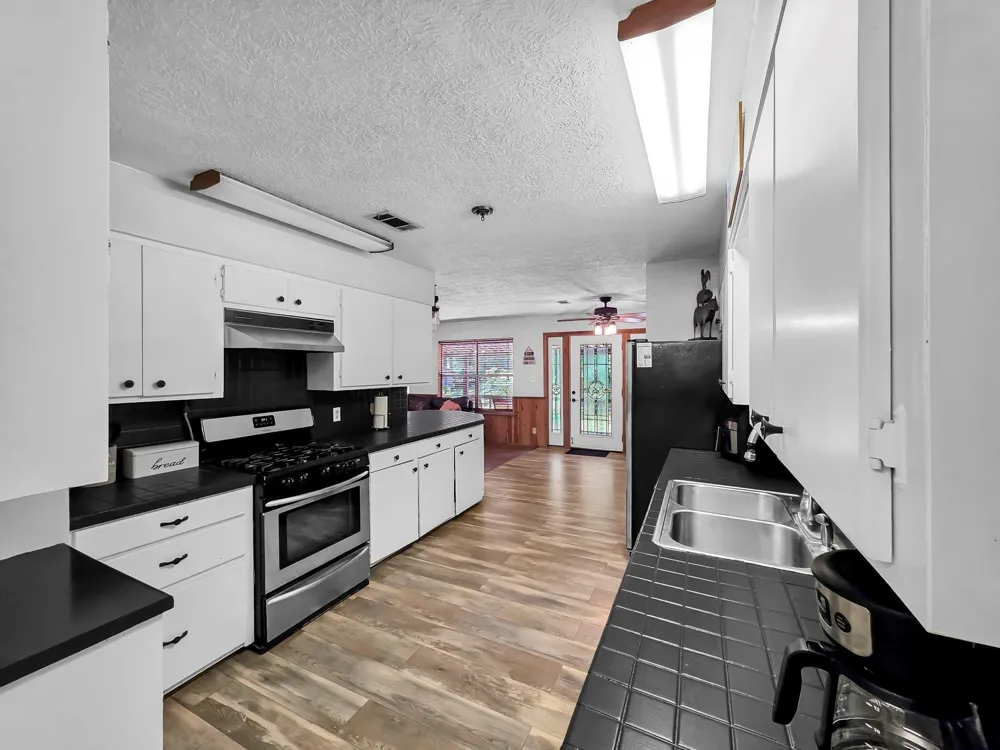 750 County Road 4400 Woodville, TX 75979