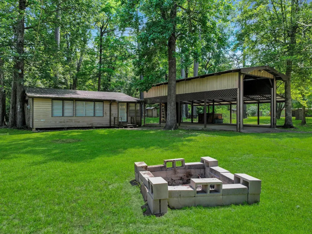 750 County Road 4400 Woodville, TX 75979