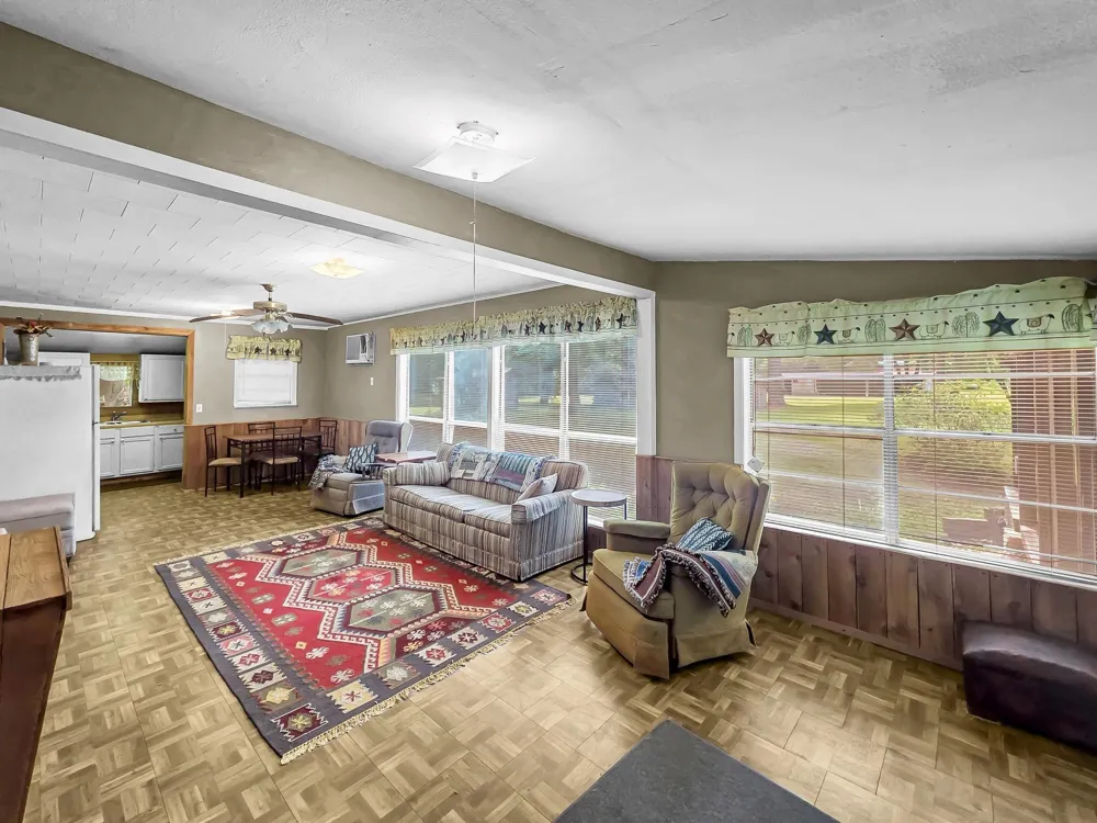 750 County Road 4400 Woodville, TX 75979