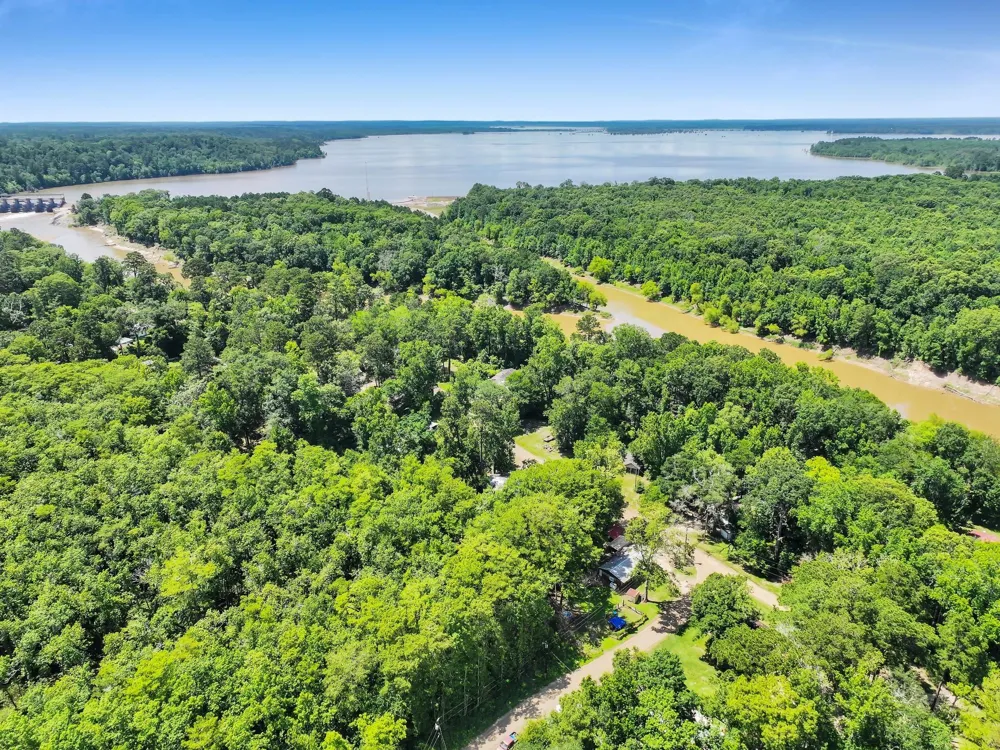 750 County Road 4400 Woodville, TX 75979