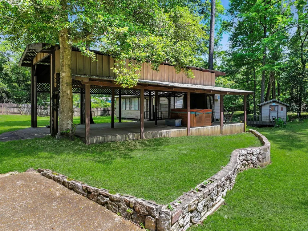 750 County Road 4400 Woodville, TX 75979