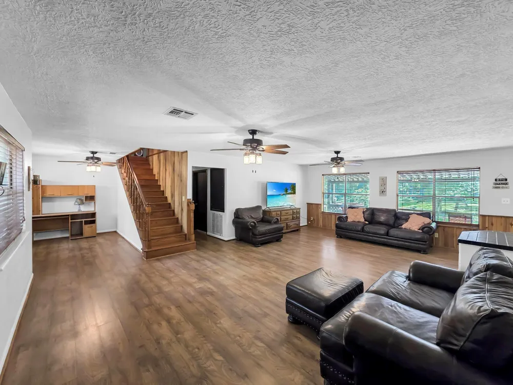 750 County Road 4400 Woodville, TX 75979
